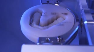 Discover the new digital dental milling solutions from Roland DG: the DWX-51D and DWX-4W