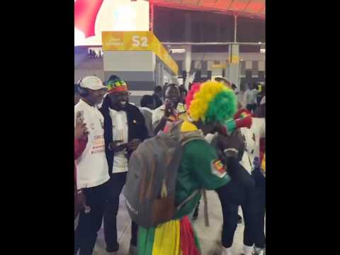 احتفال جماهير السنغال بأغاني مصرية بعد الفوز ب أمم إفريقيا #منتخب_مصر #امم_افريقيا #بطولة_أفريقيا