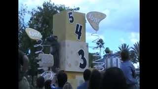 Disney&#39;s Hollywood Studios - Countdown to Fun! Parade CLIPS