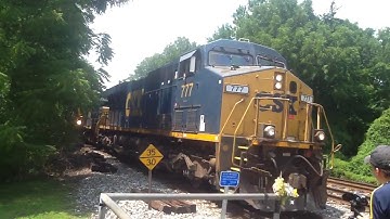 CSX W763-02 with 777 Leader in St Denis