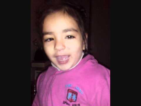 Angel 2.5 years old Singing Sheila Ki Jawani & Munni