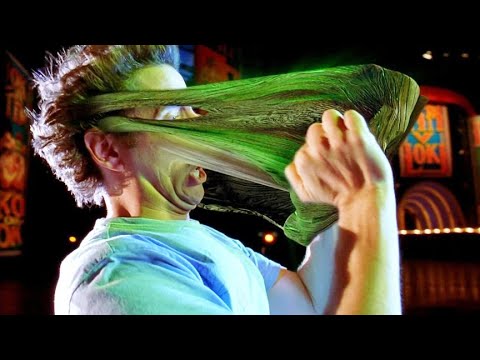 شخص بيلاقي قناع سحري أول ما بيلبسه بتجيله قوة غريبة Son of the Mask