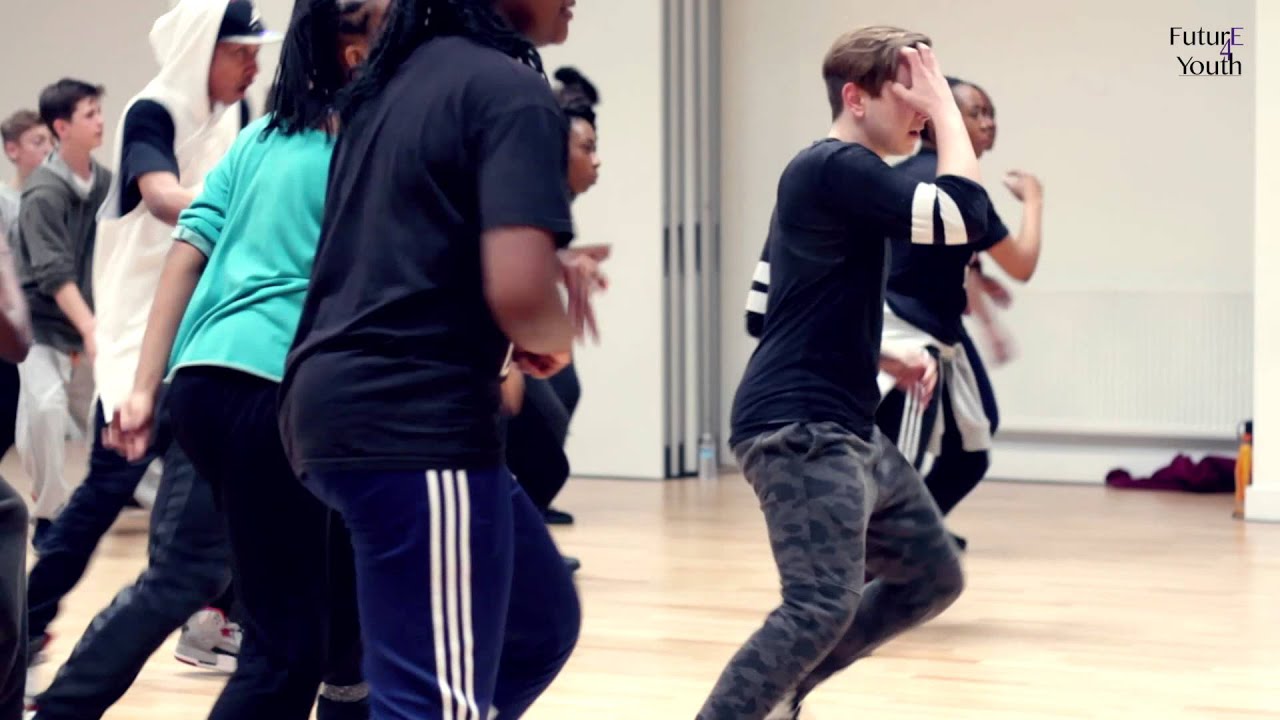 17/5/15 - first F4Y workshop. Warm up with Hakeem Onibudo