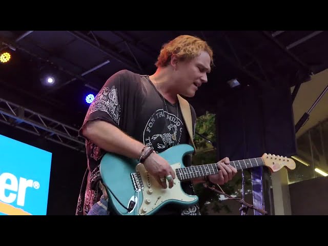 Philip Sayce - Morning Star/Spanish Castle Magic - 4/30/22 Dallas International Guitar Festival class=