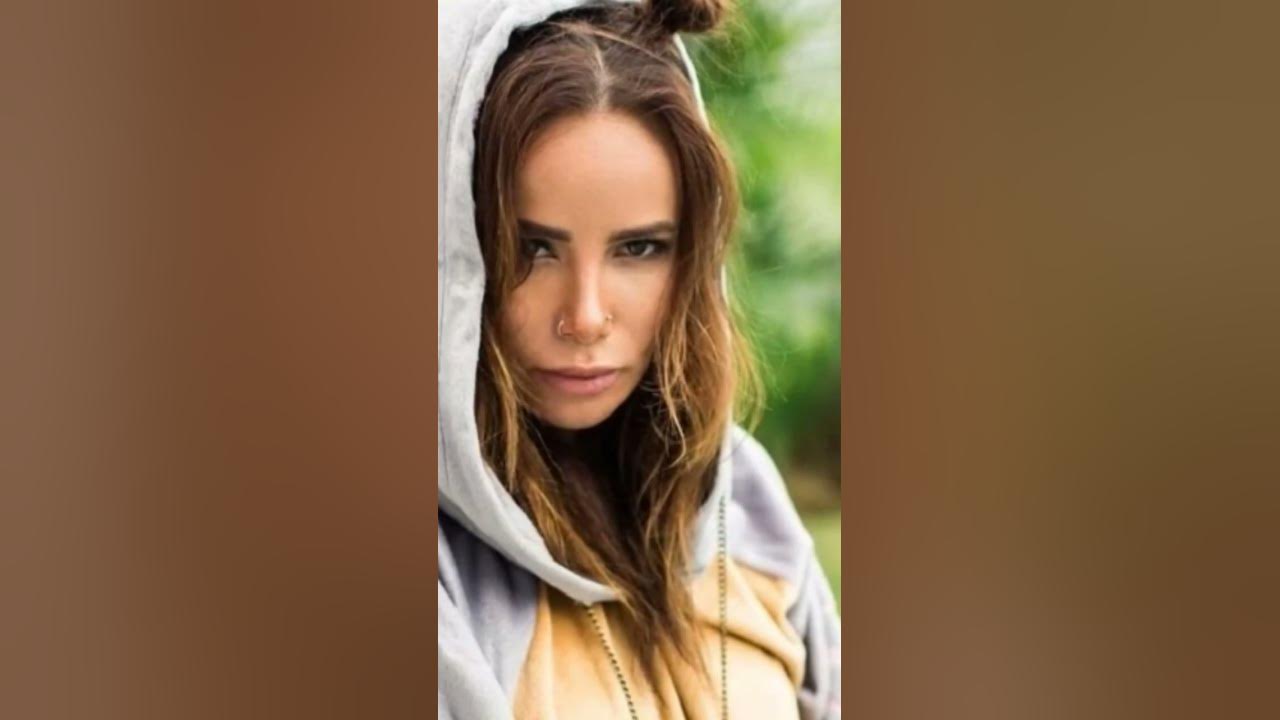 Айза Анохина 555 Мерседес