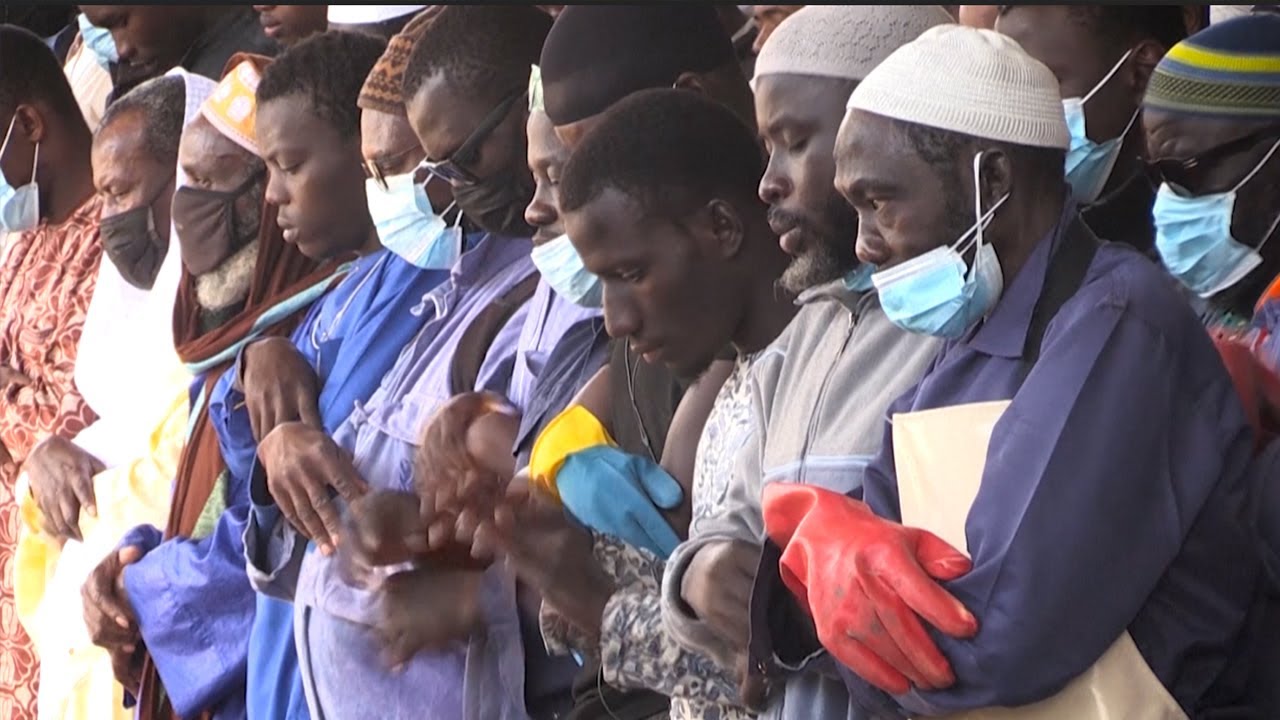 Senegal: Muslim volunteers bury unidentified dead