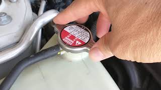 How to open the radiator cap that is stuck MY WAY - YouTube