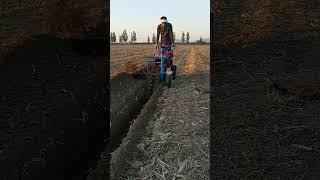 small digging machine for pipeline ~#trending #automobile #farming #machine #shorts #agriculture