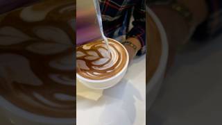 CLASSIC LATTE ART TULIP POUR❤️The secret to clean Tulip stacks#Basic Latte Art Pattern #tulip #art