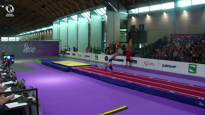 Alicia FIELD (GBR) - 2022 junior European Champion...