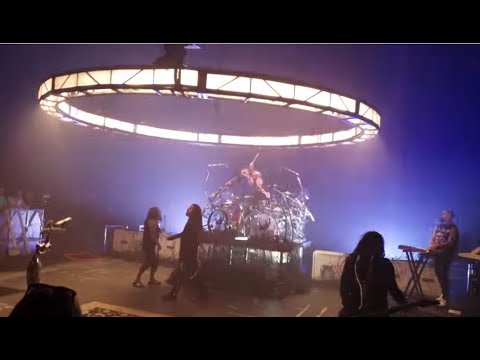 Korn perform new songs Cold, Finally Free + Can You Hear Me live for 1st time...!