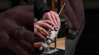 Easton - 5.0 Arrow Build // Glue Vanes Onto Shafts