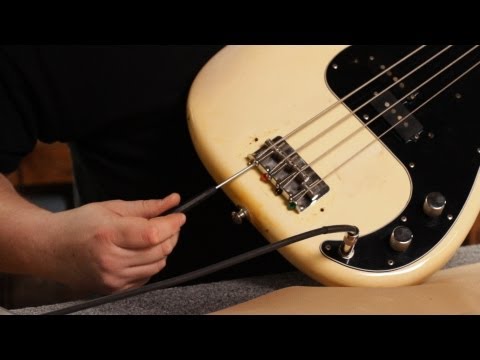 how-to-adjust-intonation-on-a-bass-|-guitar-setup