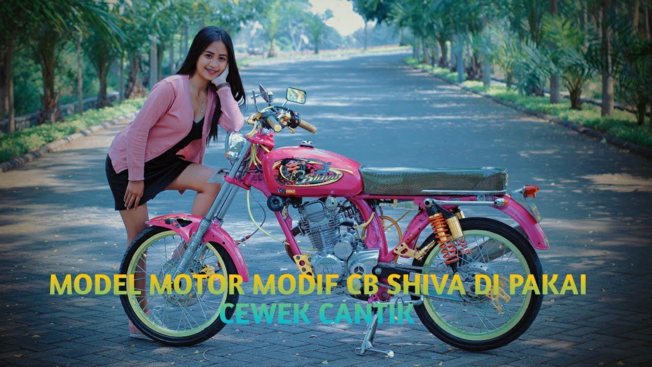 Model Motor modif cb Shiva di pakai cewek cantik