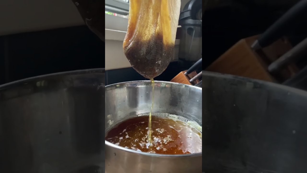 How We Render Beeswax From Honeycomb Offgridliving Homegardening