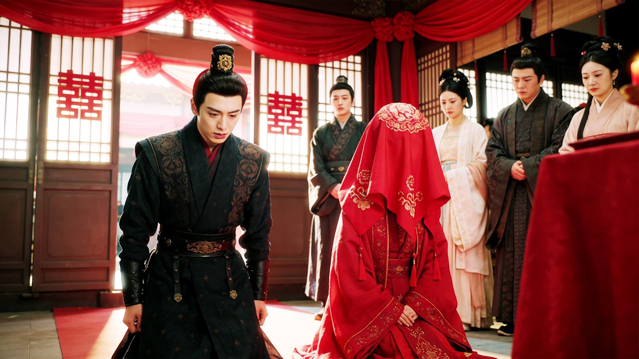 【Movie】王爺被迫迎娶灰姑娘，本想冷待她，卻在洞房一夜後徹底淪陷！💕#中国电视剧 #爱情