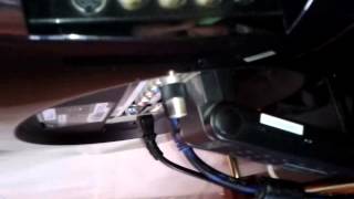 Come collegare cuffie normali alla TV - YouTube