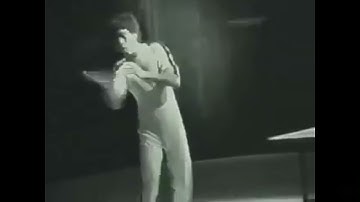 Bruce Lee plays against 2 Champions using Nunchucks || Ping Pong