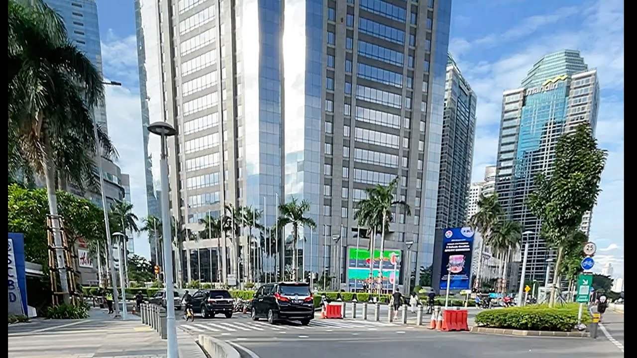 JAKARTA City BICYCLE GOWES FUN Part 4 - MONAS Merdeka THAMRIN SUDIRMAN SCBD SENOPATI DISTRICT 8 Apt