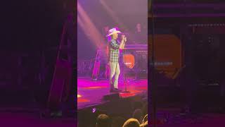 Justin Moore covers David Lee Murphy’s “ Dust On The Bottle “ ( Live ) 4~9~2022 Hiawassee,Ga.