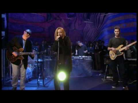 Portishead - Glory Box - Live on Later 94 (HQ-16:9)