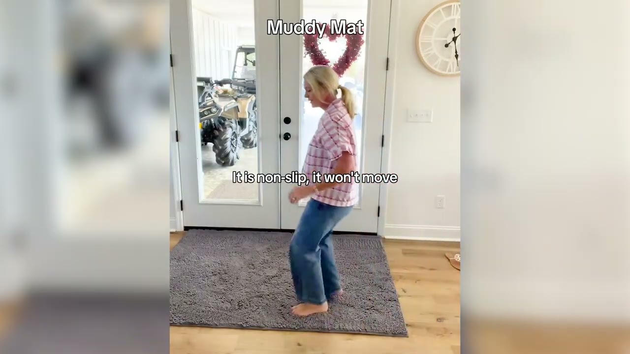 Muddy paws in the house? 🐶❌ Not anymore with the power of Muddy Mat!