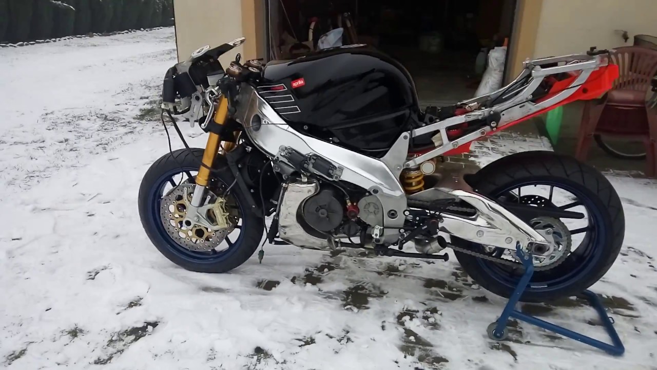 RSV Mille R 2000.5 without exhaust. - YouTube Azz