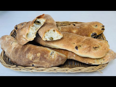 Video: Pane Italiano Con Olive E Olive Nella Macchina Del Pane