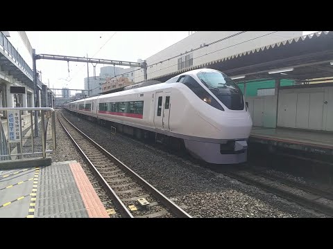 【北千住を高速通過】特急ひたち号E657系が北千住駅を通過