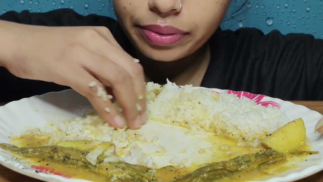 HOME ♥️MADE 🏠 DESI STYLE 😋AALU BIRIYAA SAB JI WITH RICE 🍚🌾 ll FOOD CHALLENGE ll EATING CHALLENGE 🤤💯