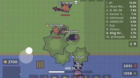Running into the fish squad (MooMoo.io Mobile)