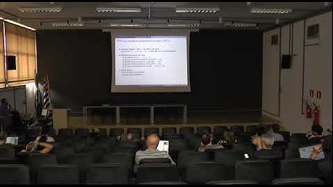 A new algebraic semantics for First Order Logic built with polynomials