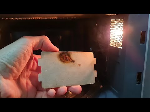 Video: Placa de mica quemada en el microondas: ¿qué hacer?