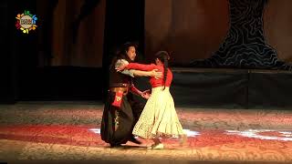 Anabella Sequeira y Emiliano Schneider en el Teatro 25 de Mayo