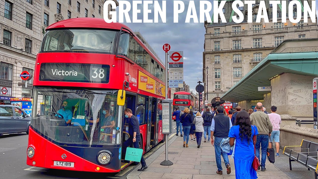 London Buses in Action at Green Park Station | London Transport - September 2021[4K HDR]