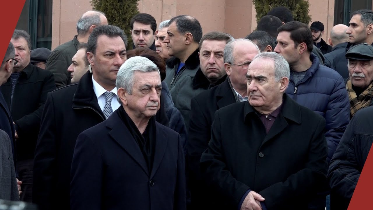 Նախկին պաշտոնյաները` Գեորգի Կուտոյանի հուղարկավորությանը