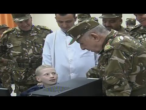 شاهد الحوار الذي دار بين اللواء السعيد شنقريحة وشبل من أشبال الأمة