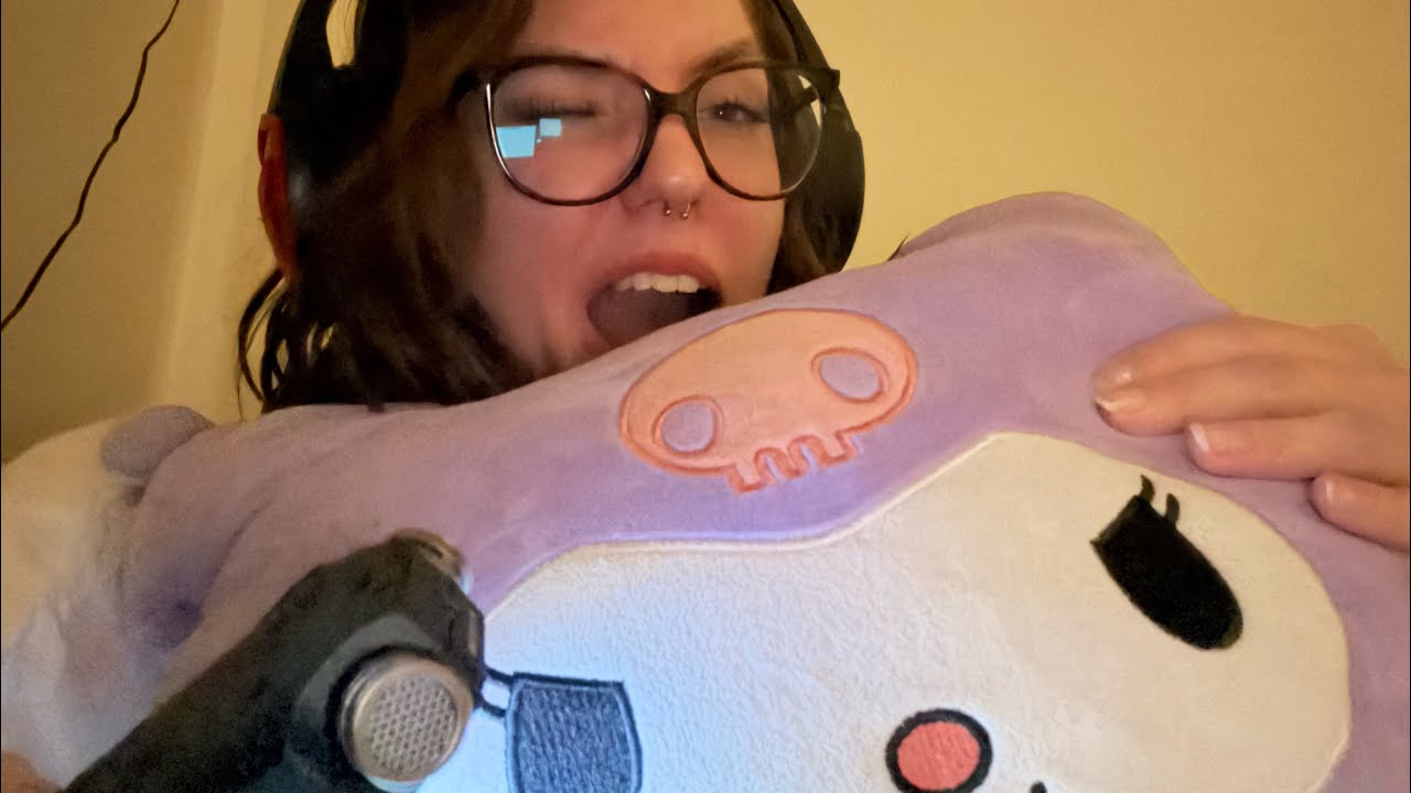 ASMR ~ random triggers + my cat