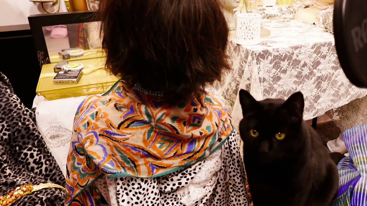 ASMR Hair Cats Gloves Beads Material Sounds Opening bottles