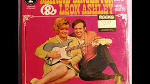 Leon Ashley & Margie Singleton - 4 'O Clock In The...
