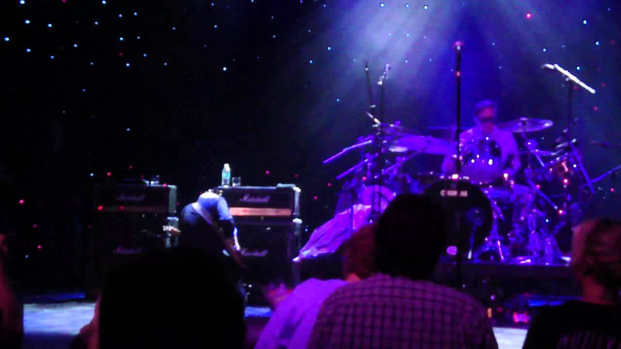 The Tubes Roger Steen Extended Jam Talking Stick Finale