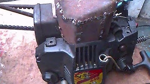12 volt Generator from chain saw  Part 1 petethewrist