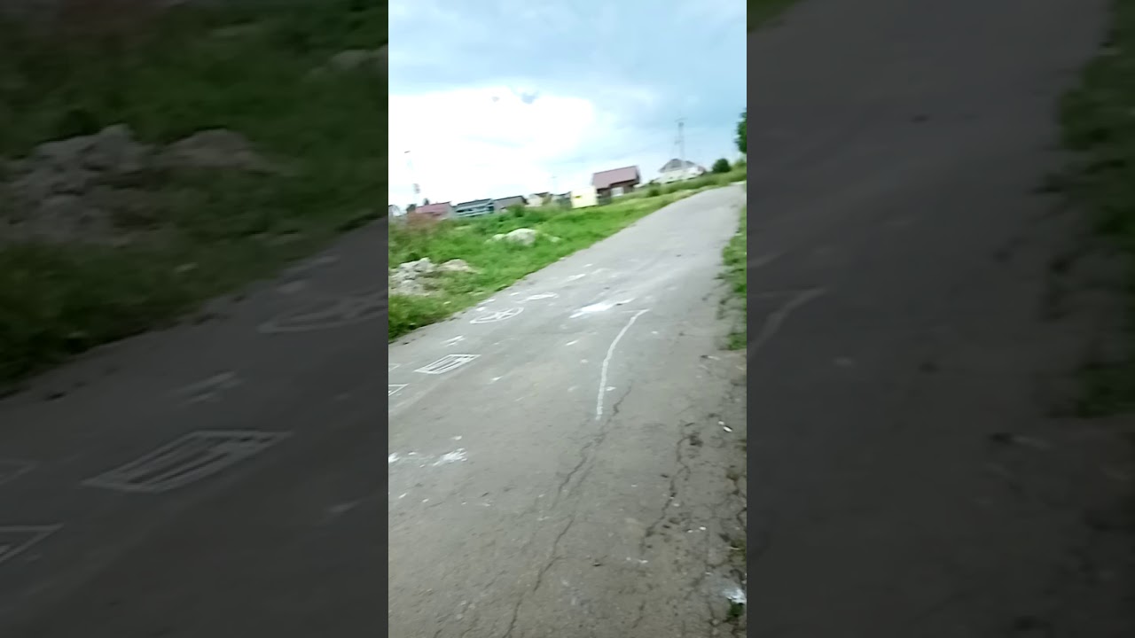 Карусель раскрутили машиной