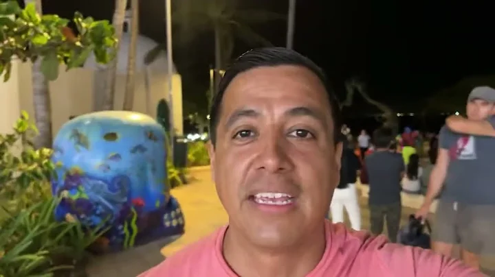 Friday Night 5th Ave Playa Del Carmen walking tour