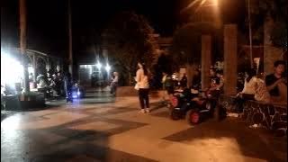 SUASANA MALAM HARI DI ALUN - ALUN SIDAREJA SANGAT RAMAI