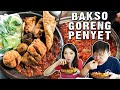 BAKSO GORENG SAMBAL PENYET !! MAKAN BAKSO PAKE TANGAN...