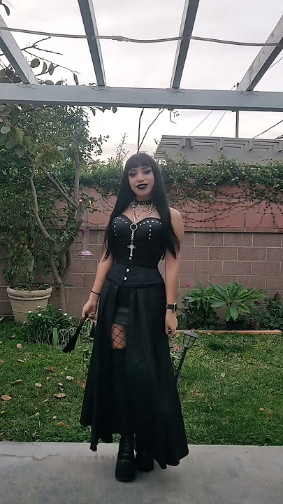 Corset Vibes? #gothfit #OOTD #fok #altlatina #mexicangoth