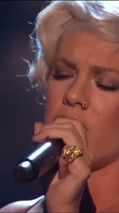 P!nk x Sarah McLachlan perform ‘Angel’   #angel #sarahmclachlan