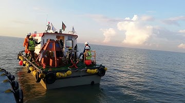 ADCP(Acoustic Dupler Current Profile) Installation At The Deep Sea