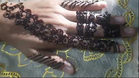 Beautiful Quick Henna Design For Back Hand | Easy And Simple Mehndi Design Tutorial #thouseenshenna